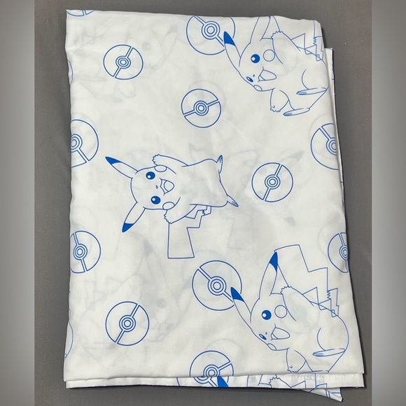 Northwest Pokémon Pikachu & Poke Ball Print White Twin Flat Sheet - Picture 3 of 8